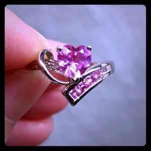10K White Gold Pink Sapphire Heart Size 4.25